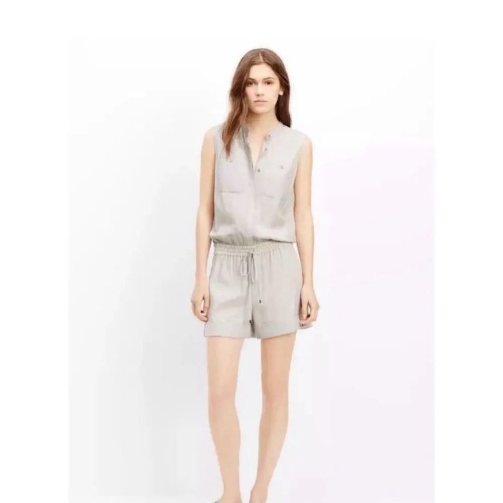 Vince Sleeveless Gray Romper (size 8)